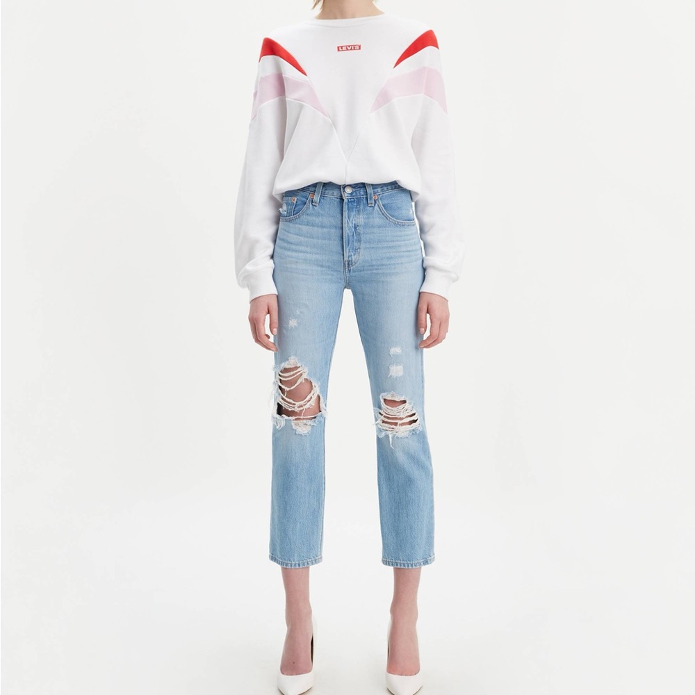 LEVI’s•high rise straight distressed cropped jeans 24x26 NWT